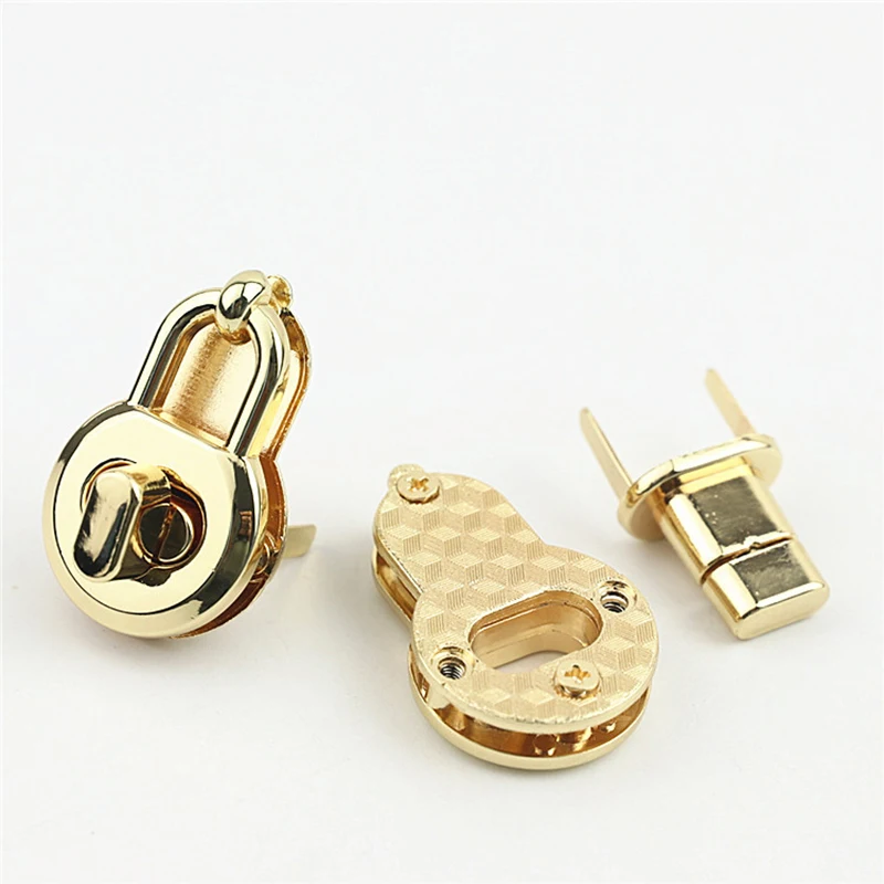 1pcs Fashion Metal Turn Lock Bag Decoration Lock Clasp for DIY Handbag Bag Purse Luggage Hardware Closure Bag Parts Accessories
1pcs Fashion Metal Turn Lock Bag Decoration Lock Clasp for DIY Handbag Bag Purse Luggage Hardware Closure Bag Parts Accessories