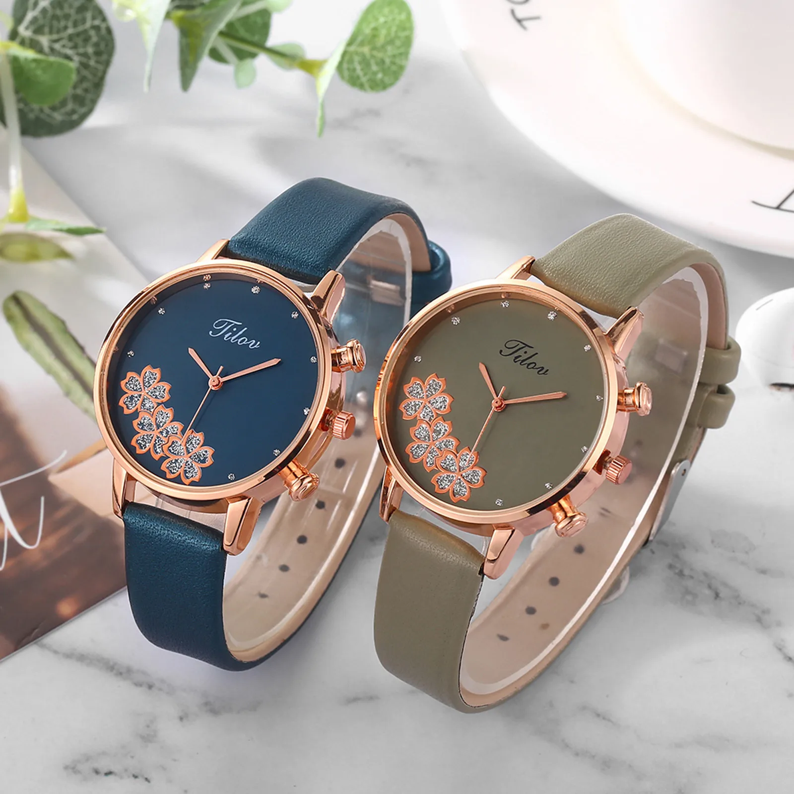 Five-color Three Bauhinia Women's Quartz Watch Hot Sale Men's And Women's Faux Leather Strap Wristwatch Dress Gfit Montre Femme
Five-color Three Bauhinia Women's Quartz Watch Hot Sale Men's And Women's Faux Leather Strap Wristwatch Dress Gfit Montre Femme