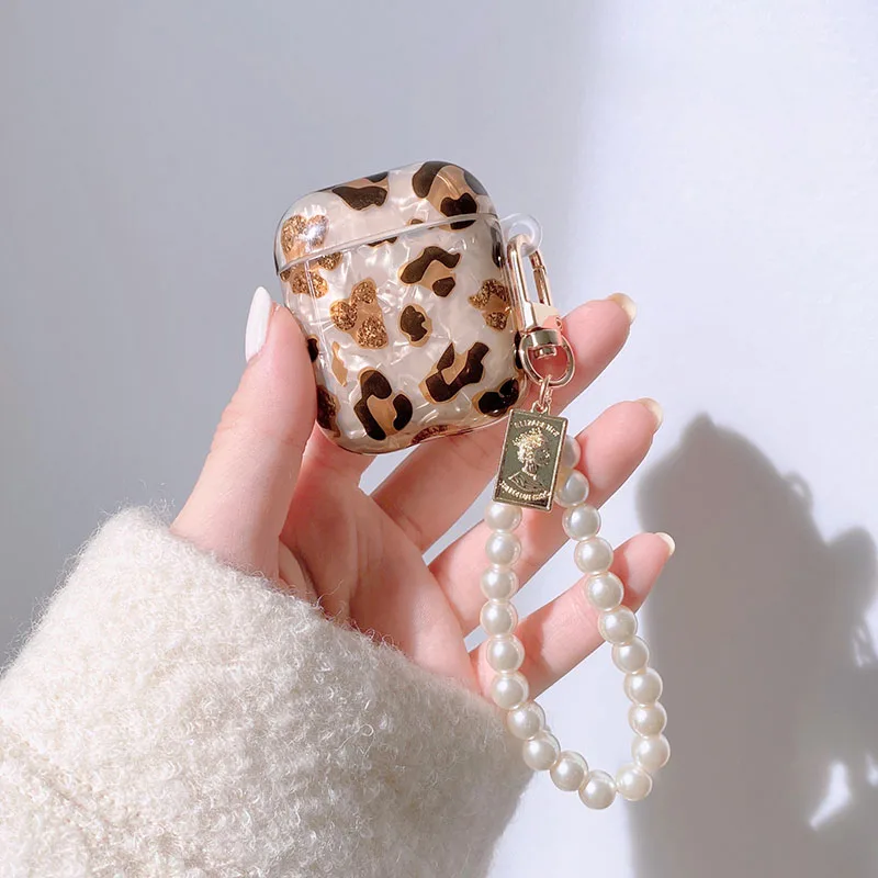 Luxury Leopard Pearl Case for Apple Airpods 1 2 3 Case Bracelet Chain Case for AirPods Pro Case Bluetooth-compatible Earphone
Luxury Leopard Pearl Case for Apple Airpods 1 2 3 Case Bracelet Chain Case for AirPods Pro Case Bluetooth-compatible Earphone