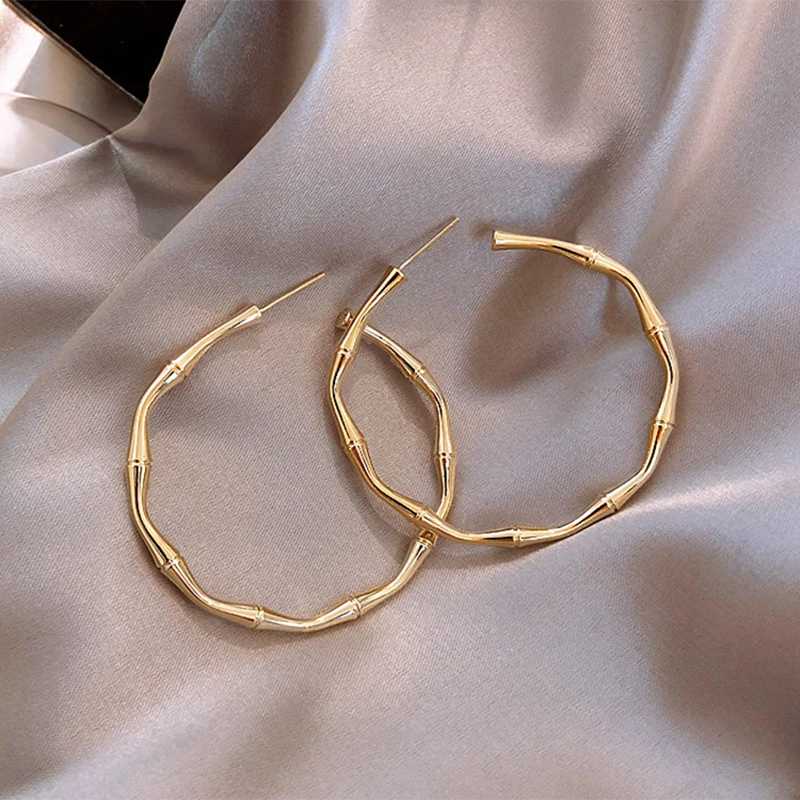 BLIJERY Personality Gold Color Bamboo Shape Hoop Earrings for Women Brincos Fashion Big Round Circle Earrings Boucles d'oreill
BLIJERY Personality Gold Color Bamboo Shape Hoop Earrings for Women Brincos Fashion Big Round Circle Earrings Boucles d'oreill