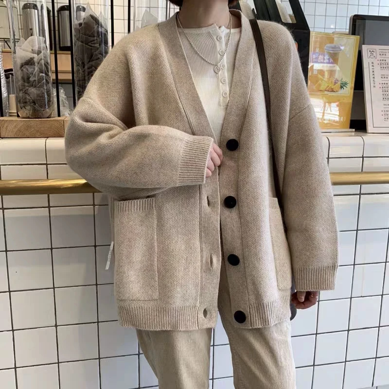 New western style v-neck cardigan autumn winter big yards pure color joker languid lazy wind sweater knitting coat loose big
New western style v-neck cardigan autumn winter big yards pure color joker languid lazy wind sweater knitting coat loose big
