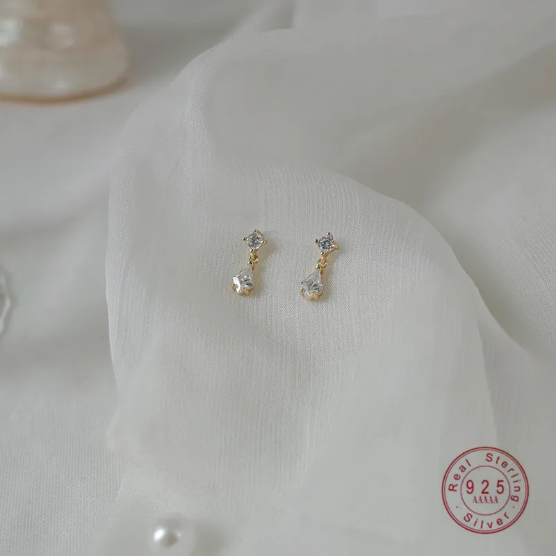HI MAN 925 Sterling Silver Plated 14K Gold Small Cute Zircon Stud Earrings Women Classic Elegant Wedding Jewelry
HI MAN 925 Sterling Silver Plated 14K Gold Small Cute Zircon Stud Earrings Women Classic Elegant Wedding Jewelry
