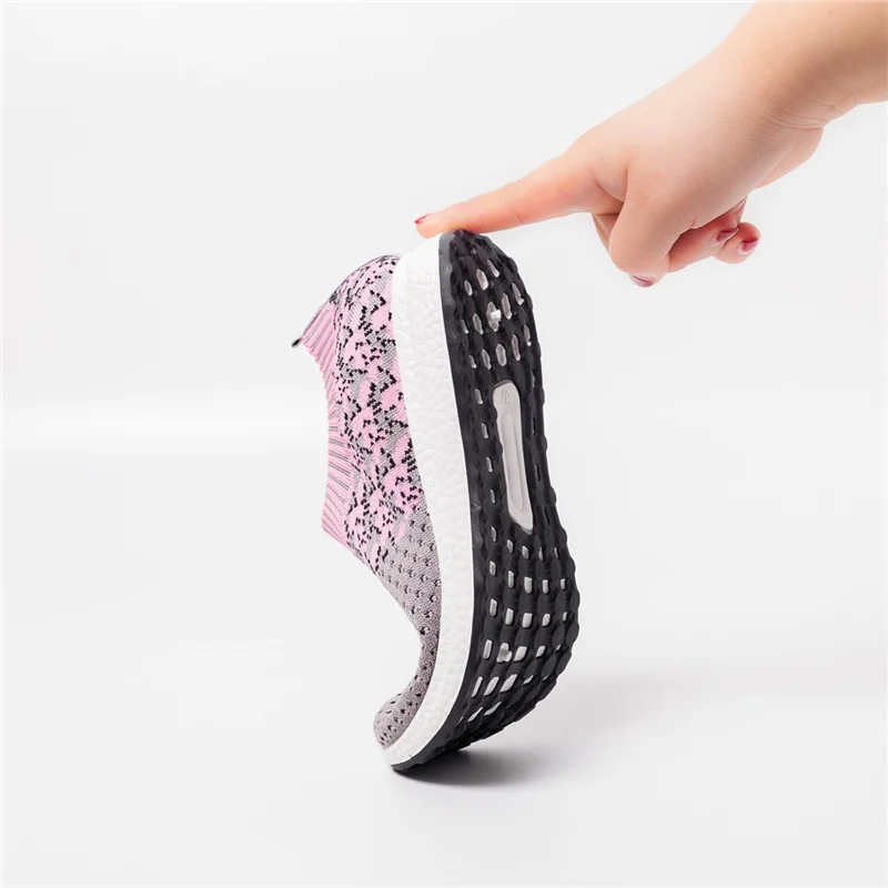 Flat Shoes Women White Black Casual Mother Sport Flying Woven Breathable Female Running Ladies Soft Bottom Mesh Slip-On Shoes
Flat Shoes Women White Black Casual Mother Sport Flying Woven Breathable Female Running Ladies Soft Bottom Mesh Slip-On Shoes