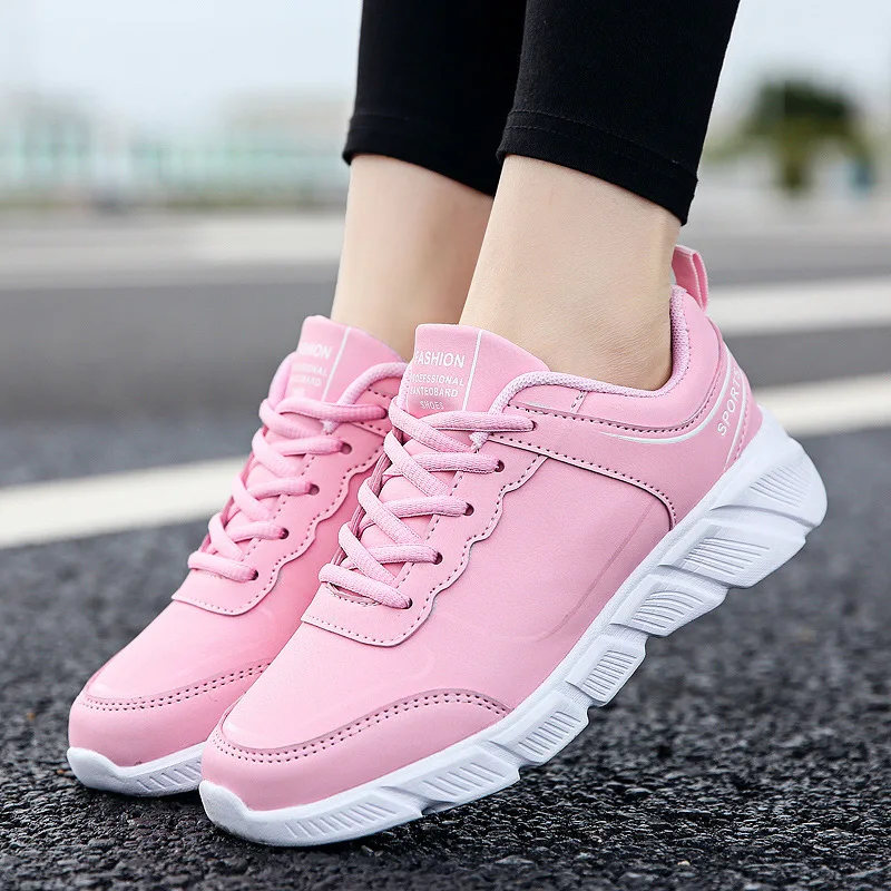 2020 Autumn and Winter New Leather Surface Sports Shoes Students Soft Bottom Wild Women's Casual Shoes Comfortable Running Shoes
2020 Autumn and Winter New Leather Surface Sports Shoes Students Soft Bottom Wild Women's Casual Shoes Comfortable Running Shoes