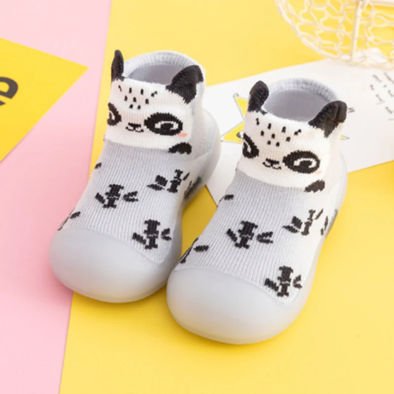 Baby Walking Shoes Cotton Breathable Non-slip Boys and Girls Casual Shoes Children Bed Shoes Garden Shoes Baby Crib Shoes
Baby Walking Shoes Cotton Breathable Non-slip Boys and Girls Casual Shoes Children Bed Shoes Garden Shoes Baby Crib Shoes