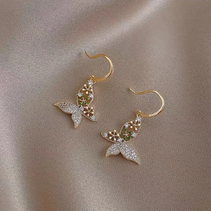 2020 New Fahion Women's Earrings Fine Sweet Butterfly Shape Earrings for Women Bijoux Korean Girl Party Jewelry Gifts Wholesale
2020 New Fahion Women's Earrings Fine Sweet Butterfly Shape Earrings for Women Bijoux Korean Girl Party Jewelry Gifts Wholesale