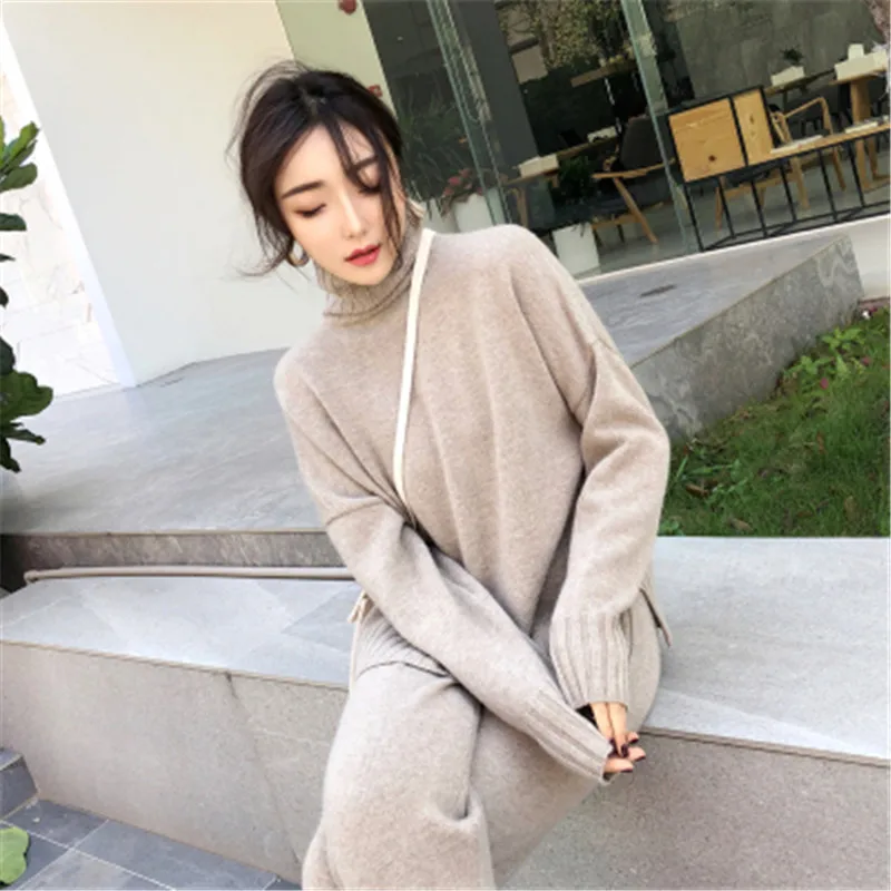 High Quality Women Autumn Knitted Tracksuit Turtleneck Sweater Knit Pants suits clothing 2 piece set Winter Lady warm Pants Suit
High Quality Women Autumn Knitted Tracksuit Turtleneck Sweater Knit Pants suits clothing 2 piece set Winter Lady warm Pants Suit