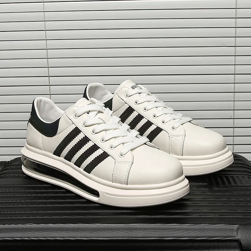 2021 New Running Shoes, Breathable, Thick-soled, Heightened, Sports and Leisure Men's and Women's Shoes Black Sneakers
2021 New Running Shoes, Breathable, Thick-soled, Heightened, Sports and Leisure Men's and Women's Shoes Black Sneakers