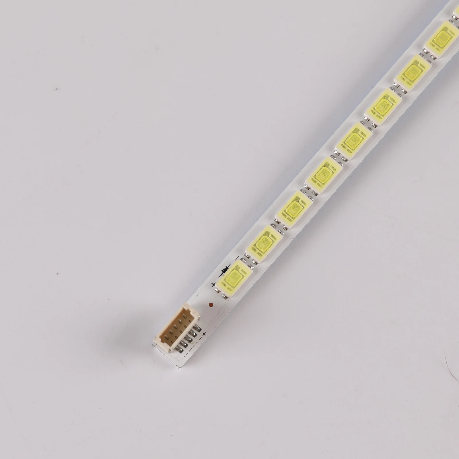 Светодиодная подсветка 415 мм для Hisense TCL S светодиодный 2011SGS32 5630N2 60 L32F3270B L32F3200B LJ64-03597A 03019A светодиодный 32HS11
Светодиодная подсветка 415 мм для Hisense TCL S светодиодный 2011SGS32 5630N2 60 L32F3270B L32F3200B LJ64-03597A 03019A светодиодный 32HS11
