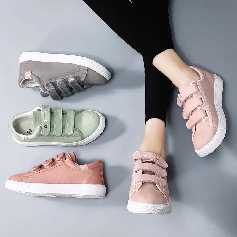 2020 Autumn Korean Version of Women's Flat Sneakers Breathable Board Shoes Spring Ladies Velcro Outdoor Sports Shoes Comfortable
2020 Autumn Korean Version of Women's Flat Sneakers Breathable Board Shoes Spring Ladies Velcro Outdoor Sports Shoes Comfortable