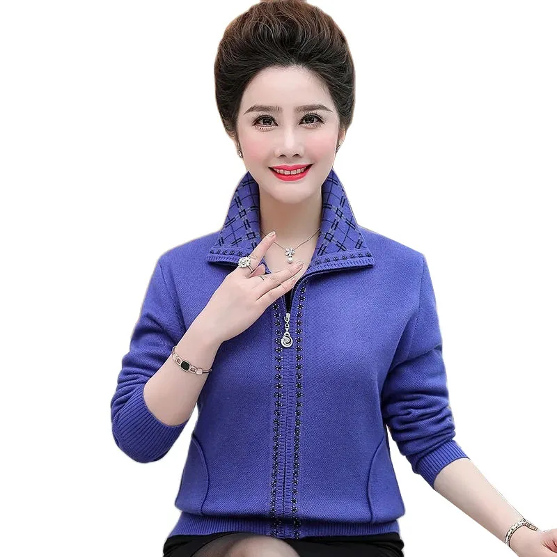 2022 New Autumn Winter Cardigan Sweater Jacket Women Middle Aged Knit Sweater Coats Ladies Wool Sweater Tops T30
2022 New Autumn Winter Cardigan Sweater Jacket Women Middle Aged Knit Sweater Coats Ladies Wool Sweater Tops T30