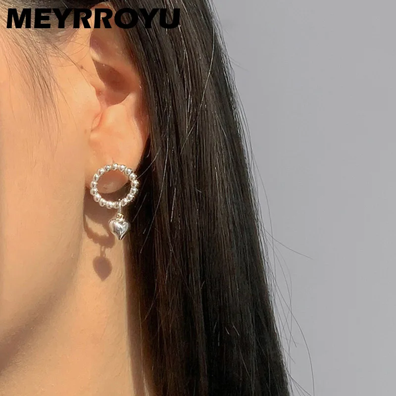 MEYRROYU Silver Color Unique Round Beads Love Pendant Ear Accessories Fashion Women Cool Stud Earrings Party Wholesale 2022
MEYRROYU Silver Color Unique Round Beads Love Pendant Ear Accessories Fashion Women Cool Stud Earrings Party Wholesale 2022