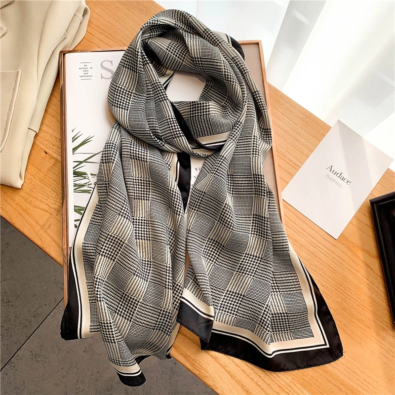 2022 New Satin Silk Skinny Scarf for Women Print Neckerchief Bandana Shawls Wrist Wraps Female Neck Tie Foulard Muffler Turban
2022 New Satin Silk Skinny Scarf for Women Print Neckerchief Bandana Shawls Wrist Wraps Female Neck Tie Foulard Muffler Turban