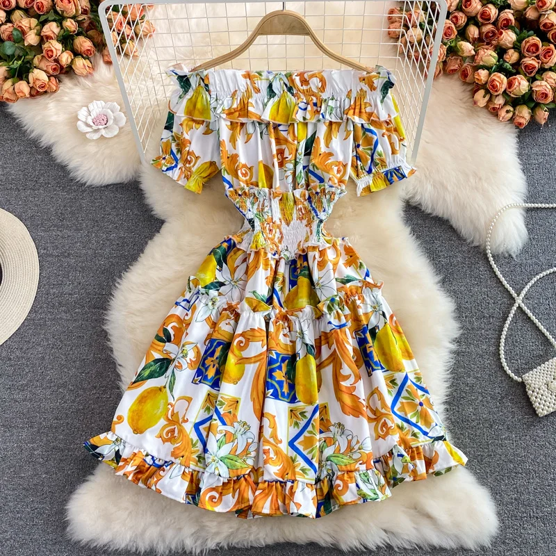 Small beach dress seaside holiday girl summer off shoulder dress straight neck short dress Ruffle printed dress
Small beach dress seaside holiday girl summer off shoulder dress straight neck short dress Ruffle printed dress