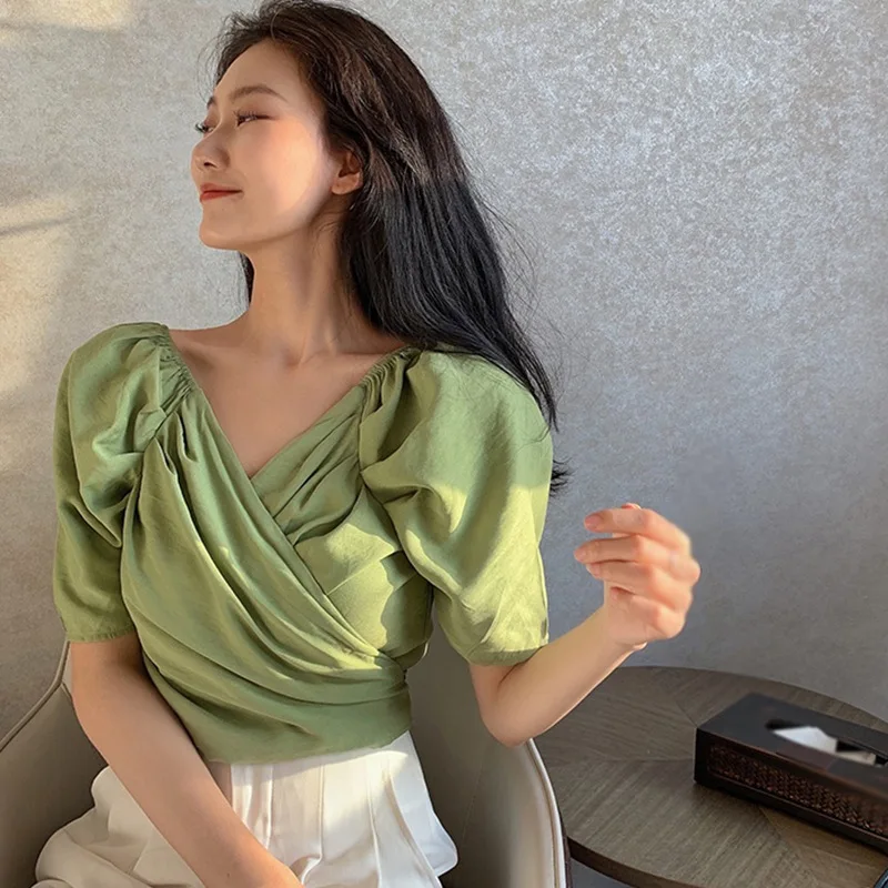 Women V-neck Casual Shirt Female Slim Blouse Summer Short Sleeve Blouse Vintage Shirts 
Women V-neck Casual Shirt Female Slim Blouse Summer Short Sleeve Blouse Vintage Shirts