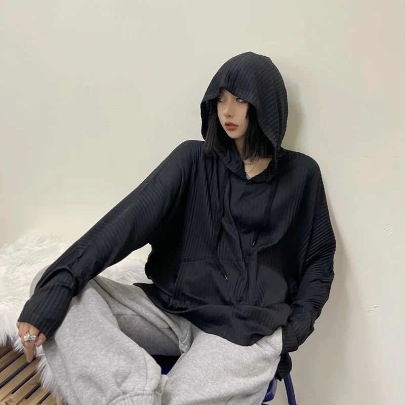 Harajpoo Women Sweatshirts Sunscreen Jacket Female Summer Korean Version Ins Hong Kong Style Retro Student Wild Loose Bf Hooded
Harajpoo Women Sweatshirts Sunscreen Jacket Female Summer Korean Version Ins Hong Kong Style Retro Student Wild Loose Bf Hooded