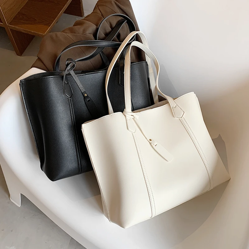 Vintage Design Triple-Compartment Tote Bags For Women Large Capacity High Quality Female Work Shoulder Bags For 13inch Laptop
Vintage Design Triple-Compartment Tote Bags For Women Large Capacity High Quality Female Work Shoulder Bags For 13inch Laptop