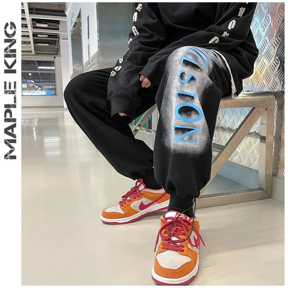 2021 Fashion Loose Fit Men Sweatpants Big Letter Printed Hip-hop Men's Casual Pants High-street Casual Joggers Pantalones Hombre
2021 Fashion Loose Fit Men Sweatpants Big Letter Printed Hip-hop Men's Casual Pants High-street Casual Joggers Pantalones Hombre