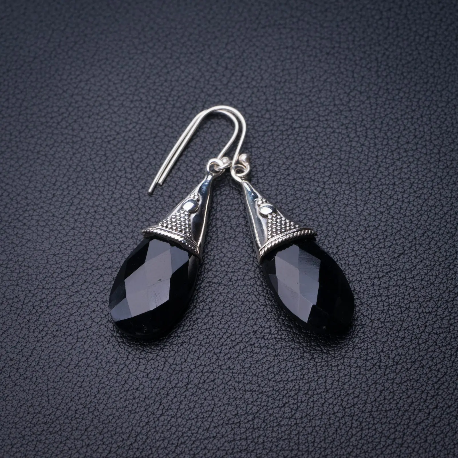 StarGems Natural Black Onyx Handmade 925 Sterling Silver Earrings 1.75" D7666
StarGems Natural Black Onyx Handmade 925 Sterling Silver Earrings 1.75" D7666