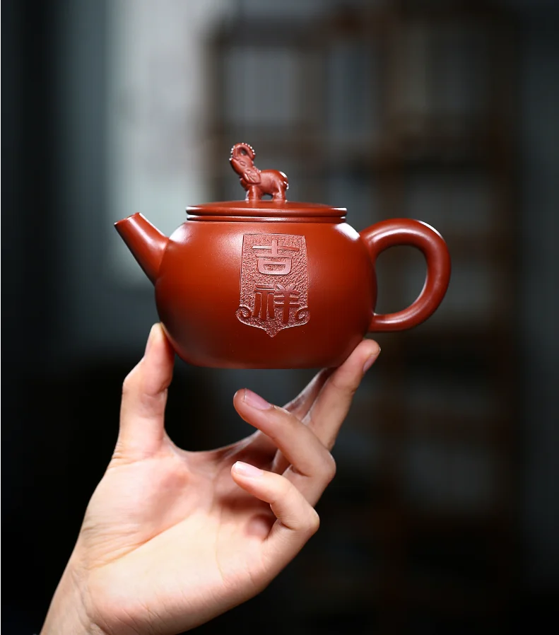 

Ji Xiang Ru Yi China Kettle Ceramic Teapot For Tea Puer Oolong Tea Set Handmade
