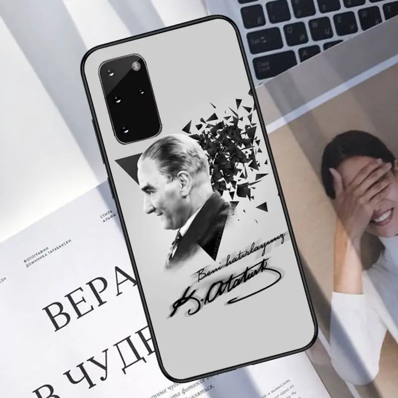 Turkey Mustafa Kemal Ataturk Phone Case For Samsung A40 A31 A50 A51 A71 A20E A20S S8 S9 S10 S20 Plus note 20 ultra
Turkey Mustafa Kemal Ataturk Phone Case For Samsung A40 A31 A50 A51 A71 A20E A20S S8 S9 S10 S20 Plus note 20 ultra