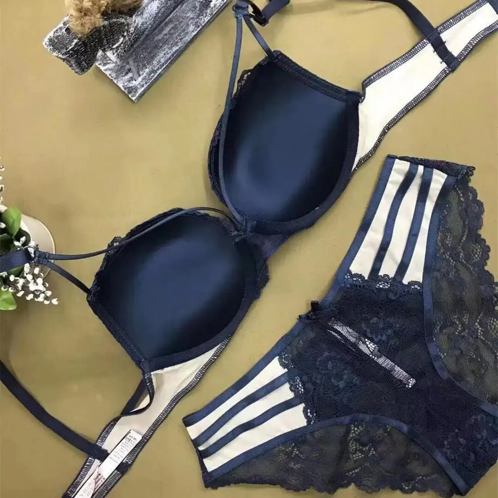 The new women's sexy underwear integrates European and American sexy fashion and thin bra lace embroidery style
The new women's sexy underwear integrates European and American sexy fashion and thin bra lace embroidery style