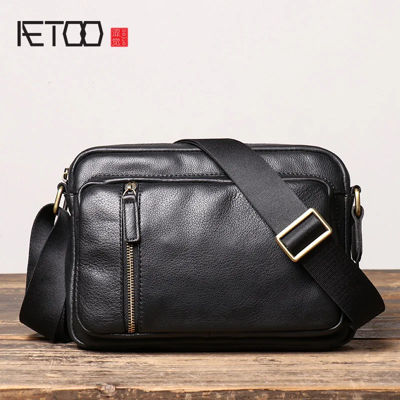 AETOO Men's casual shoulder bag, first layer leather crossbody bag, simple leather men's bag
AETOO Men's casual shoulder bag, first layer leather crossbody bag, simple leather men's bag