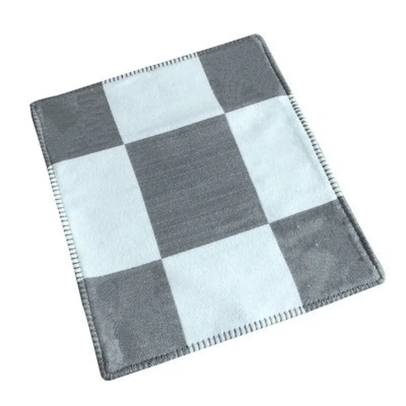 Light Luxury Shawl Cashmere Design H Blanket Wool Yarn Crochet Wool Decorative Lattice Letter Bed Blanket Winter Warm Blanket
Light Luxury Shawl Cashmere Design H Blanket Wool Yarn Crochet Wool Decorative Lattice Letter Bed Blanket Winter Warm Blanket
