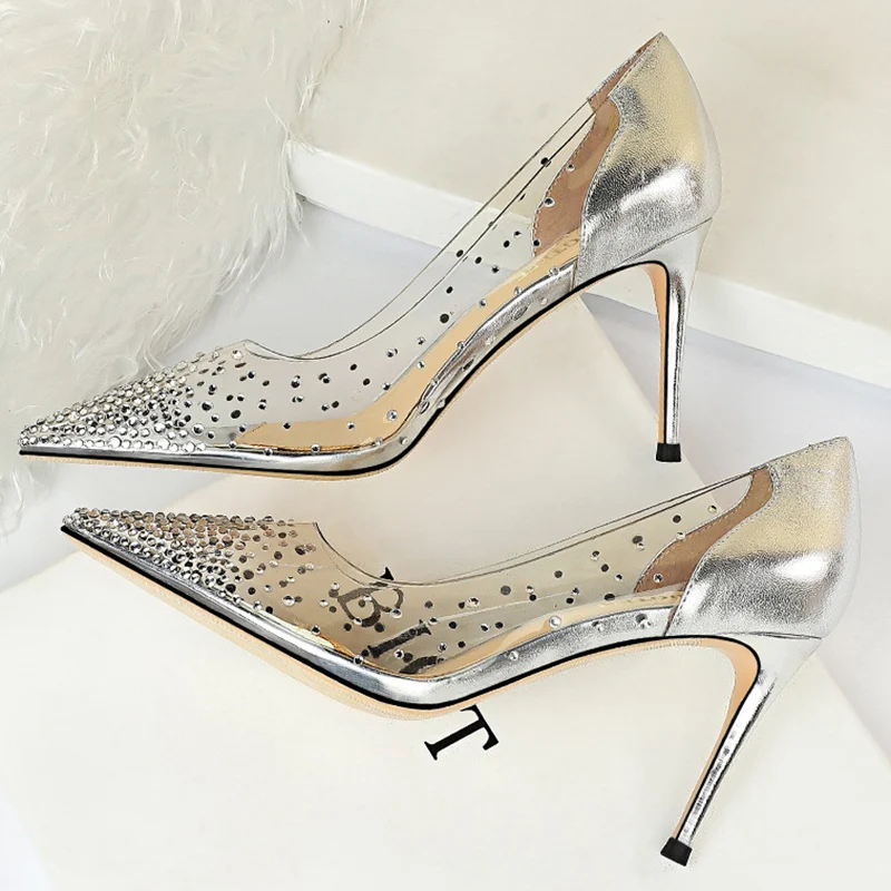 New Women 8.5cm High Heels Wedding Bridal Tacons Pumps Lady Crystal Diamond Fetish Heels Scarpins Stripper Transparent Shoes
New Women 8.5cm High Heels Wedding Bridal Tacons Pumps Lady Crystal Diamond Fetish Heels Scarpins Stripper Transparent Shoes
