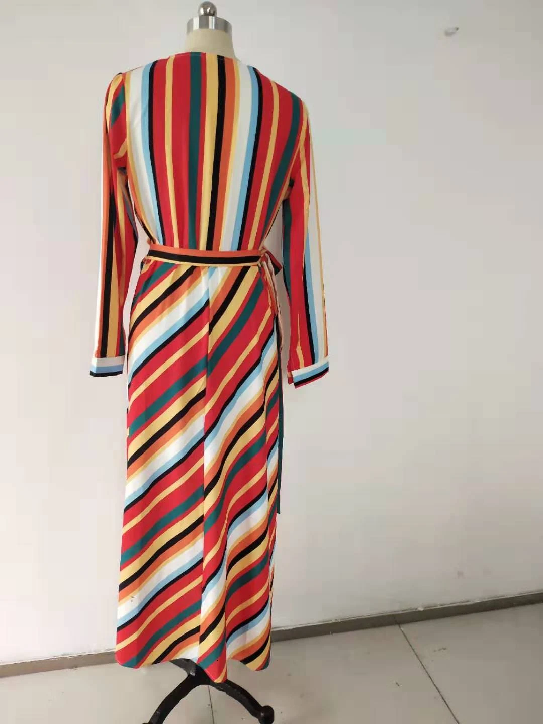 BacklakeGirls Rainbow Stripe Dress Sexy V Neck Full Sleeve Cut Out High Low Evening Dress Colorful Robe Long Coat Lange Jurken
BacklakeGirls Rainbow Stripe Dress Sexy V Neck Full Sleeve Cut Out High Low Evening Dress Colorful Robe Long Coat Lange Jurken