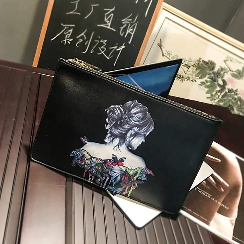 Fashion Butterfly Printed Clutch Handbag Designer Character Print IPad Bag Women Shoulder Bag Envelope Bags for Women Purse 2021
Fashion Butterfly Printed Clutch Handbag Designer Character Print IPad Bag Women Shoulder Bag Envelope Bags for Women Purse 2021