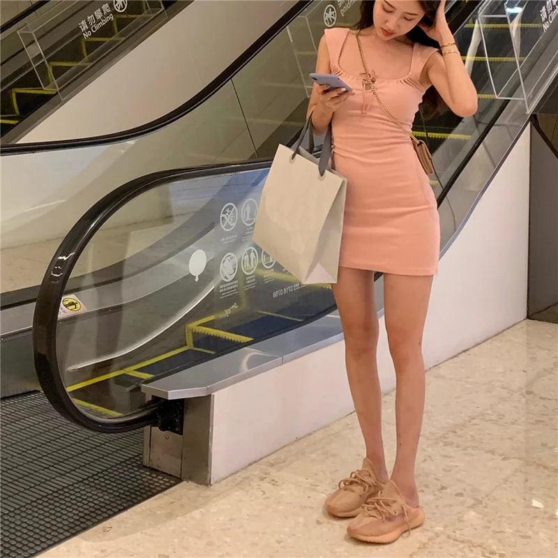 Temperament pink knitted suspender skirt waist tight slim sexy hip dress female 2020 summer new style
Temperament pink knitted suspender skirt waist tight slim sexy hip dress female 2020 summer new style