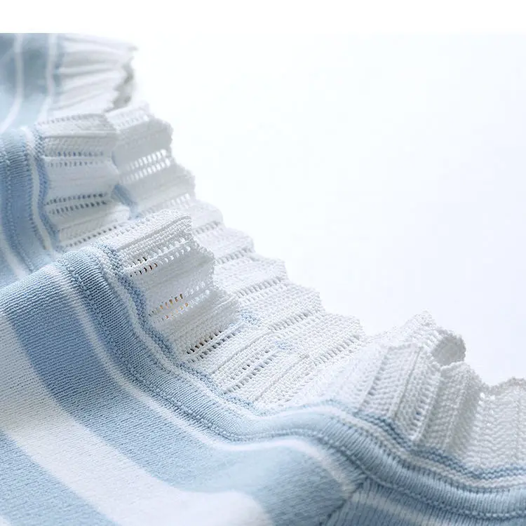 2020 Elegant Knit T Shirt Women Blue Lace Neck Shirts Pullovers Knitted Sweaters Designer Streetwear Slim Clothes
2020 Elegant Knit T Shirt Women Blue Lace Neck Shirts Pullovers Knitted Sweaters Designer Streetwear Slim Clothes