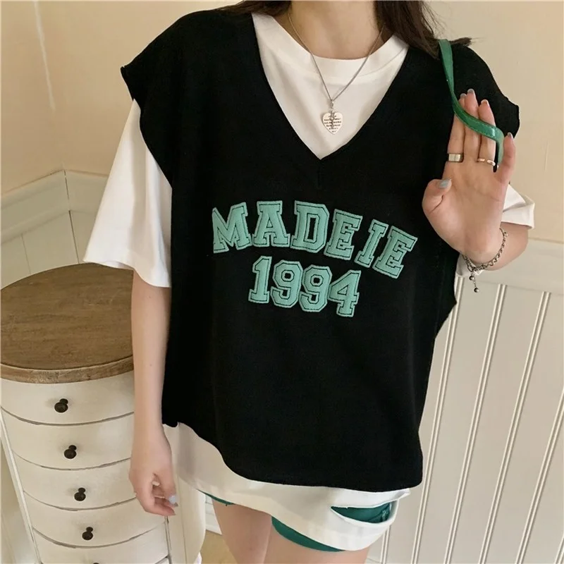 Summer Korean 2021 New Thin Ice Silk Knitted Embroidery Letters Loose Sports Vest Women's Clothing Waistcoat Vest Women Black
Summer Korean 2021 New Thin Ice Silk Knitted Embroidery Letters Loose Sports Vest Women's Clothing Waistcoat Vest Women Black