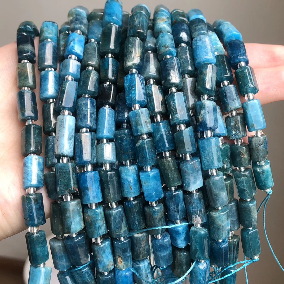 Natural Faceted Blue Apatite Stone Beads Cylinder Loose Beads For Jewelry Making DIY Earring Charm Bracelet 7.5"Strand 8x11mm
Natural Faceted Blue Apatite Stone Beads Cylinder Loose Beads For Jewelry Making DIY Earring Charm Bracelet 7.5"Strand 8x11mm