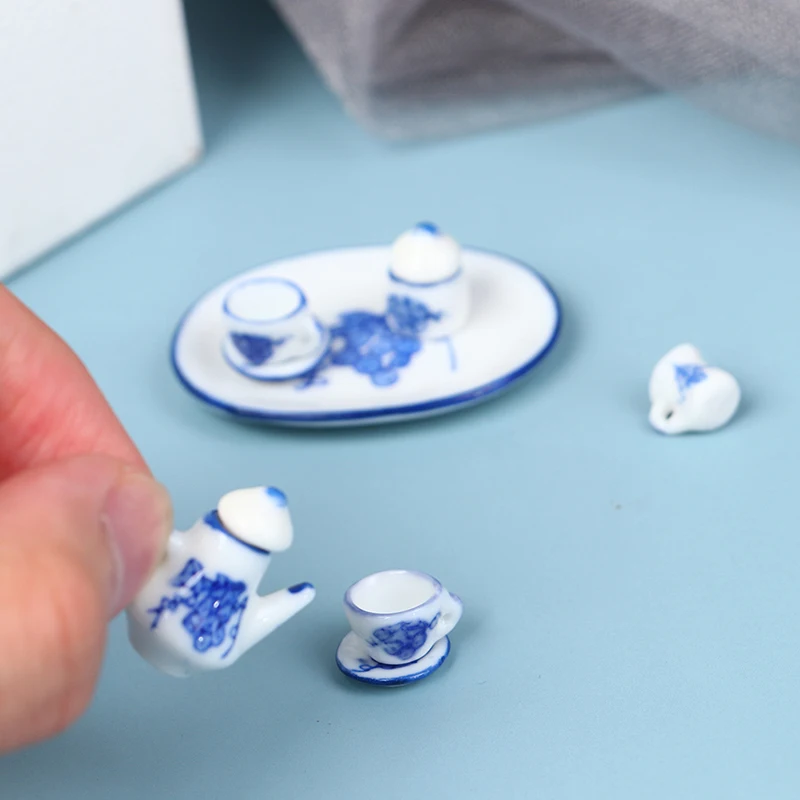 6Pcs/Set Dollhouse Miniature Dining Ware Porcelain Tea Set Dish Cup Plate Blue Print Mini Play House Toys Accessories
6Pcs/Set Dollhouse Miniature Dining Ware Porcelain Tea Set Dish Cup Plate Blue Print Mini Play House Toys Accessories