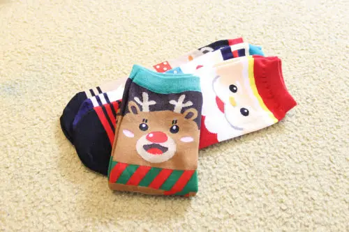1pair Women Soft Winter Socks Christmas Warm Soft Cotton Sock Cute Santa Claus Deer Snowman Shape Holiday Party Accessories 
1pair Women Soft Winter Socks Christmas Warm Soft Cotton Sock Cute Santa Claus Deer Snowman Shape Holiday Party Accessories