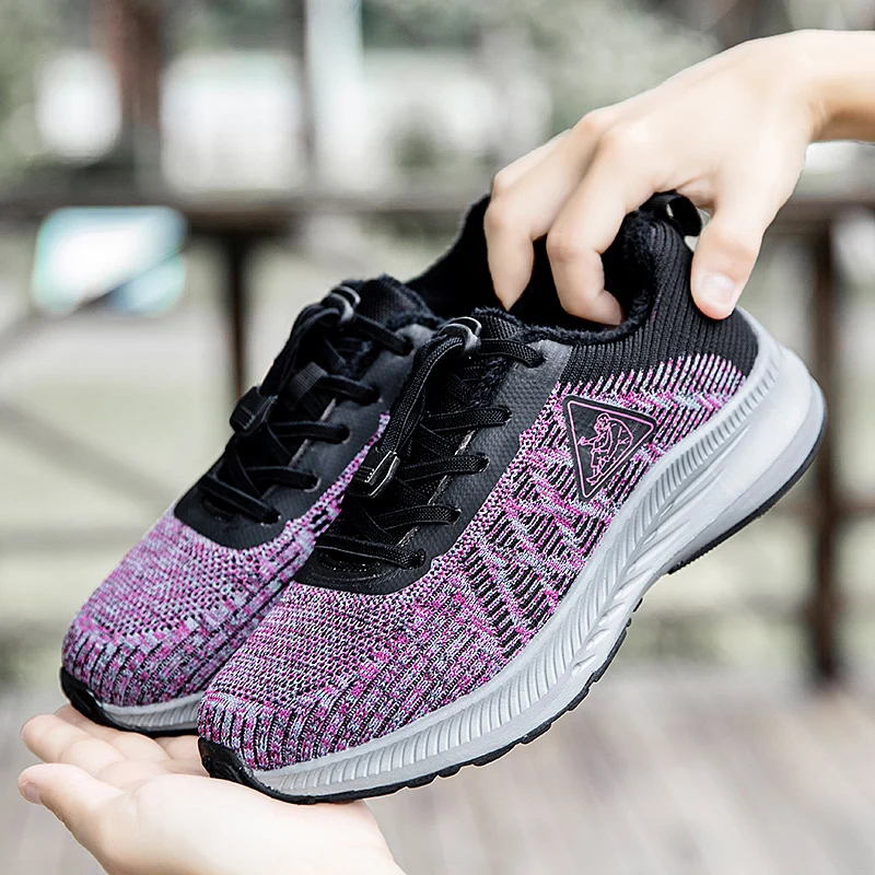 Зимние Бархатные теплые ботинки, удобная обувь для предотвращения столкновений, мужские и женские зимние ботинки с резинкой
Зимние Бархатные теплые ботинки, удобная обувь для предотвращения столкновений, мужские и женские зимние ботинки с резинкой