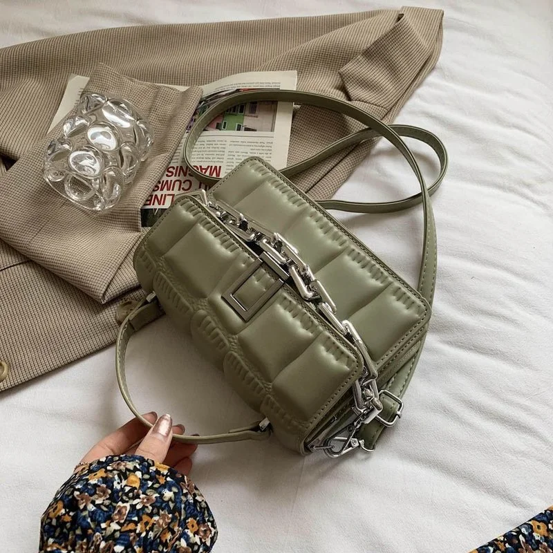 Brand Designer Fashion Women's Silver Chain Small Flap Crossbody Bag 2021 Luxury Handbags High Quality PU Leather Totes
Brand Designer Fashion Women's Silver Chain Small Flap Crossbody Bag 2021 Luxury Handbags High Quality PU Leather Totes
