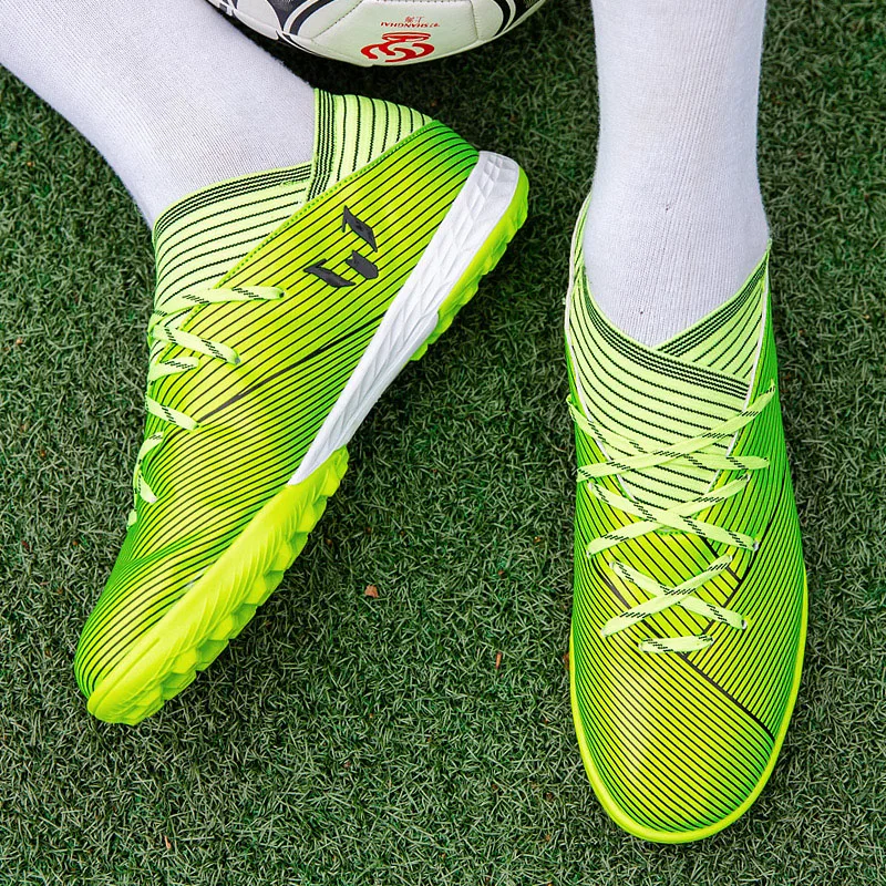 New Hot Sale Professional Outdoor Football Shoes TF/FG Children's Low-top Football Shoes Sports Training Non-slip Football Shoes
New Hot Sale Professional Outdoor Football Shoes TF/FG Children's Low-top Football Shoes Sports Training Non-slip Football Shoes