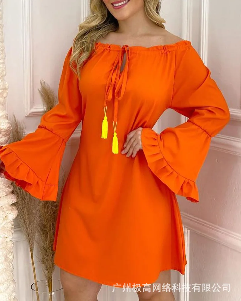 European and American 2021 new summer women's rose one shoulder horn sleeve bandage dress
European and American 2021 new summer women's rose one shoulder horn sleeve bandage dress