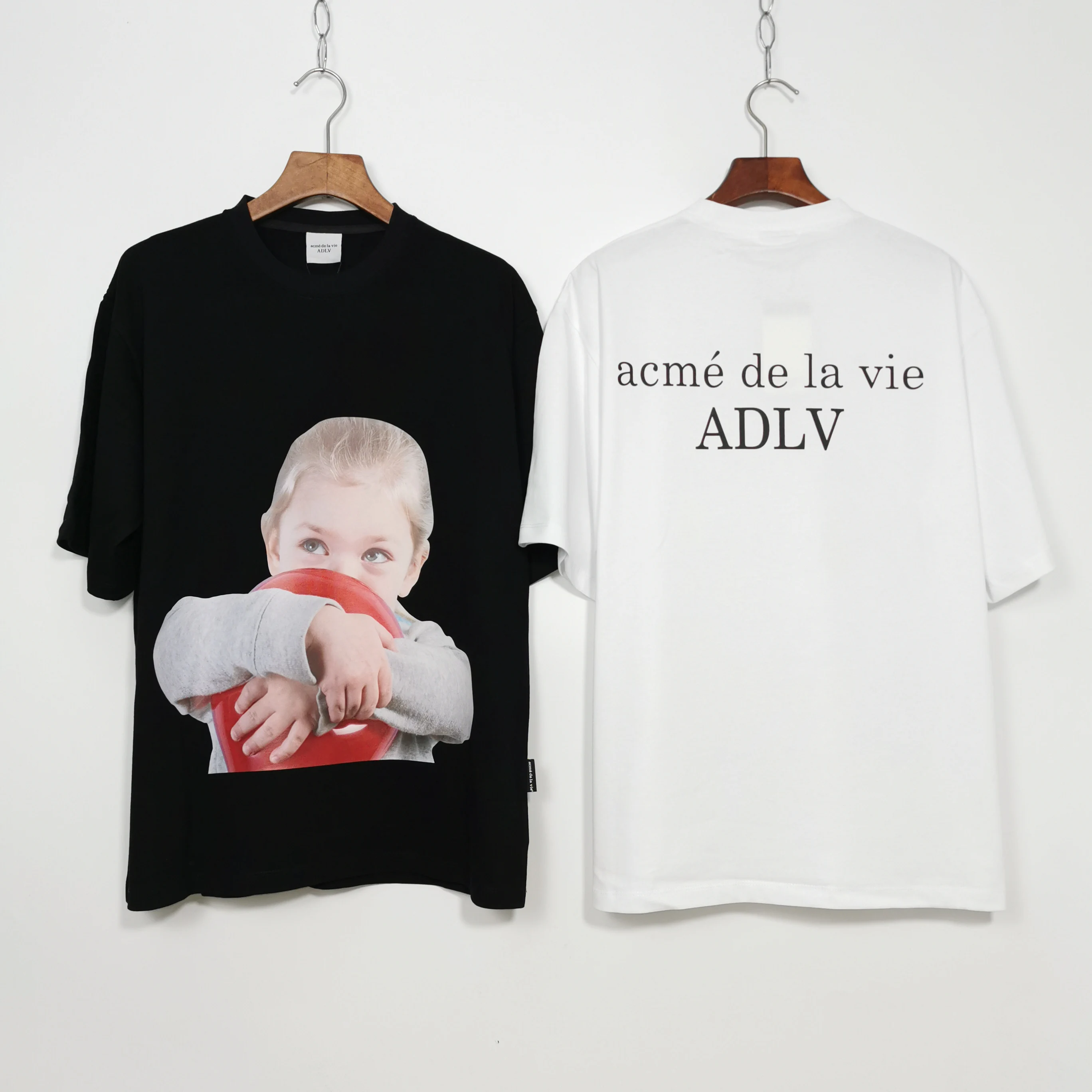 Graphic Series Tshirts Oversized Summer Streetwear Boys and Girls Oil Painting Street Acme De La Vie Top Tees 
Graphic Series Tshirts Oversized Summer Streetwear Boys and Girls Oil Painting Street Acme De La Vie Top Tees