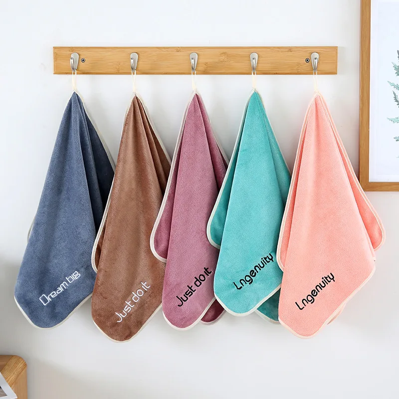 Microfiber Beach Towel Quick Dry Lightweight Absorbent Compact Sand-Free Towel for Swimmers, Travel, Camping, Gym, Pool 
Microfiber Beach Towel Quick Dry Lightweight Absorbent Compact Sand-Free Towel for Swimmers, Travel, Camping, Gym, Pool