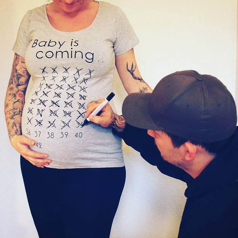 Women Maternity Clothing Short Maternity T-Shirt Funny Plus Size Photo Shoot Tops S / M / L / XL Christmas Birthday Gift
Women Maternity Clothing Short Maternity T-Shirt Funny Plus Size Photo Shoot Tops S / M / L / XL Christmas Birthday Gift