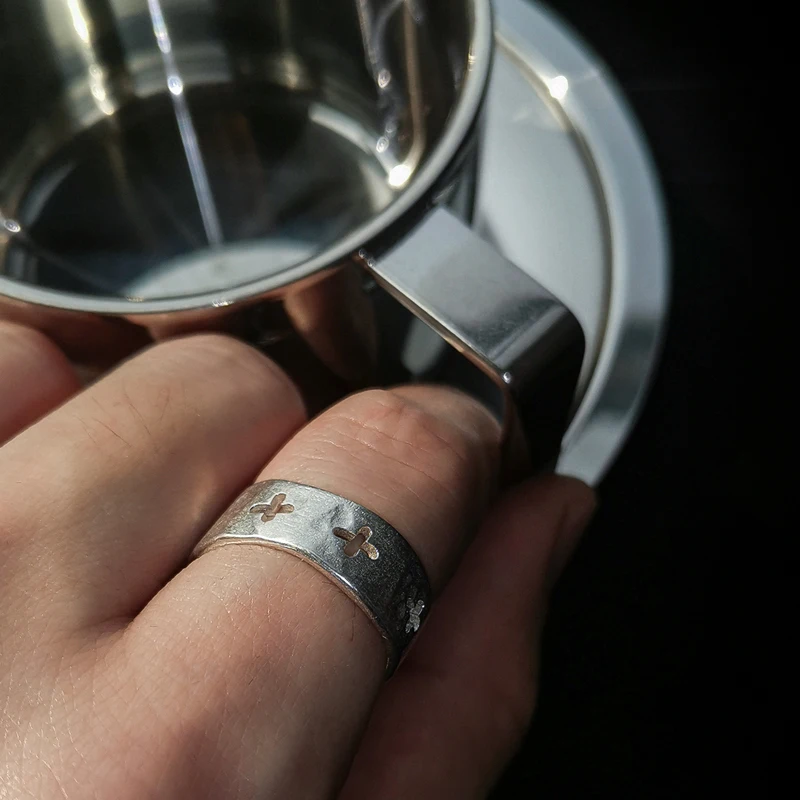 2021 New Ins Niche Design 925 Sterling Silver Dark Black Ring Handmade Old Irregular Opening Adjustable Men's Jewelry
2021 New Ins Niche Design 925 Sterling Silver Dark Black Ring Handmade Old Irregular Opening Adjustable Men's Jewelry