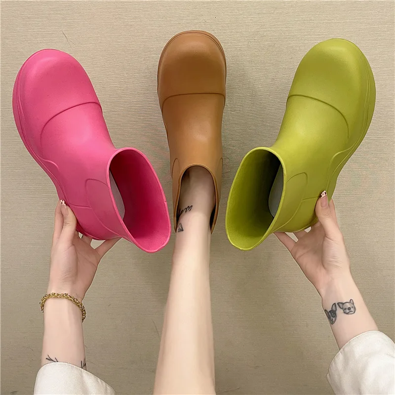 Women's rain boots short ankle boots Eva non-slip wear-resistant colorful waterproof rain boots
Women's rain boots short ankle boots Eva non-slip wear-resistant colorful waterproof rain boots