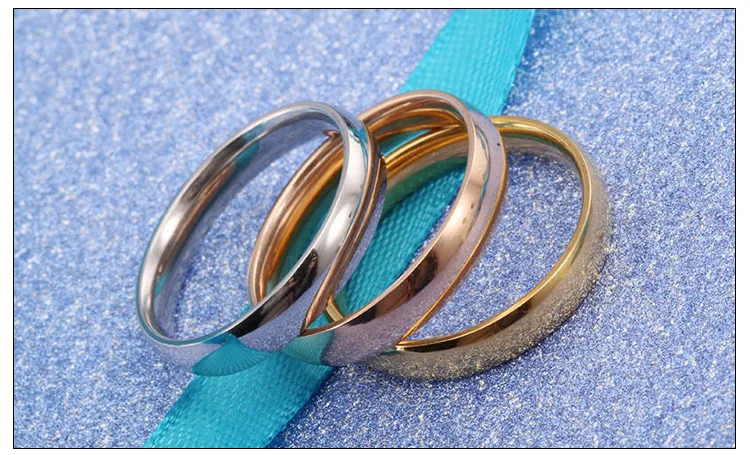 Simple European and American smooth tail ring, student gift fashion male and female couple rings, a pair of titanium steel
Simple European and American smooth tail ring, student gift fashion male and female couple rings, a pair of titanium steel