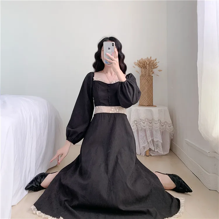 Spring and Autumn New Square Neck Lace Patchwork Long sleeve Dress Women French style Show thin Elegant Fashion Dress 2021
Spring and Autumn New Square Neck Lace Patchwork Long sleeve Dress Women French style Show thin Elegant Fashion Dress 2021