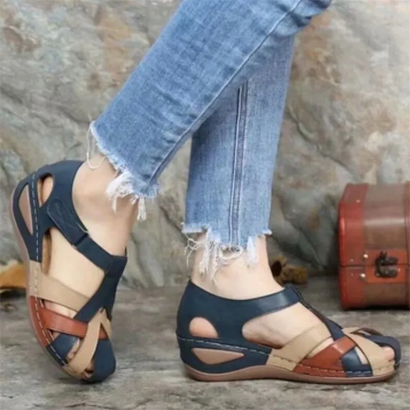 Fashion Women Sandals Waterproo Sli On Round Female Slippers Casual Comfortable Outdoor Fashion Sunmmer Plus Size Shoes Women
Fashion Women Sandals Waterproo Sli On Round Female Slippers Casual Comfortable Outdoor Fashion Sunmmer Plus Size Shoes Women