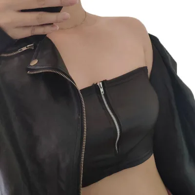 2020 new high elasticity imitation leather tight zipper short section exposed navel black fun small tube top bra
2020 new high elasticity imitation leather tight zipper short section exposed navel black fun small tube top bra